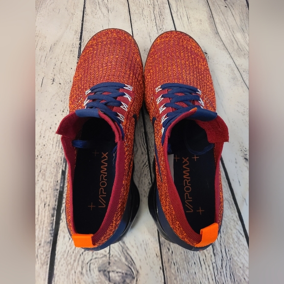 Mens 10.5 Nike Air Vapormax Flyknit - Picture 5 of 12